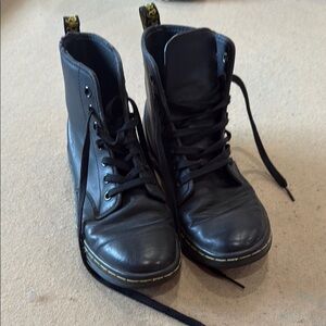 Dr Marten Black Leather Lace-Up sneaker Boots light weight